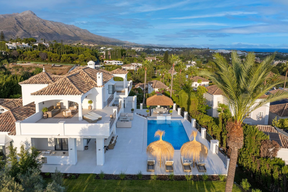 Huis te koop in Nueva Andalucía | 5 slaapkamers H5486080