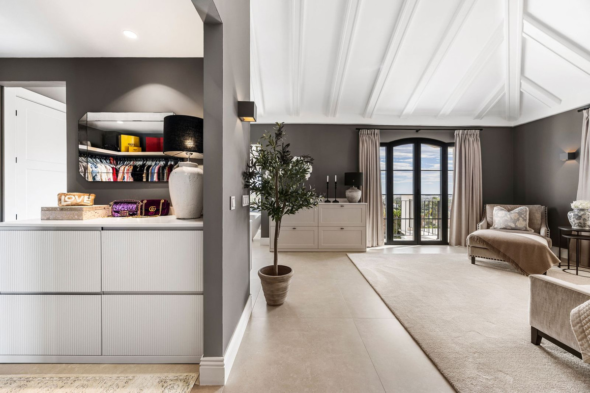 Huis te koop in Nueva Andalucía | 5 slaapkamers H5486080
