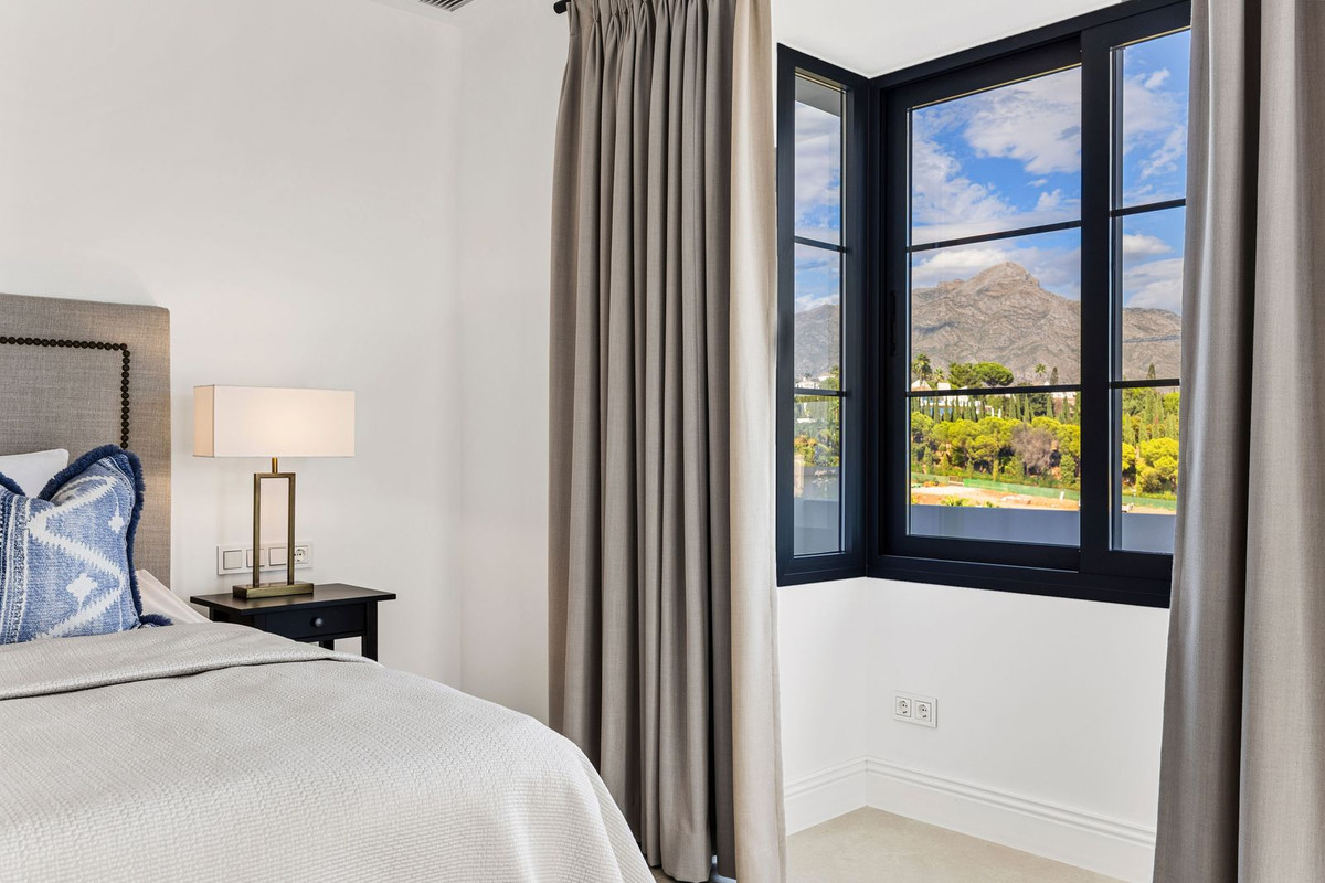 Huis te koop in Nueva Andalucía | 5 slaapkamers H5486080