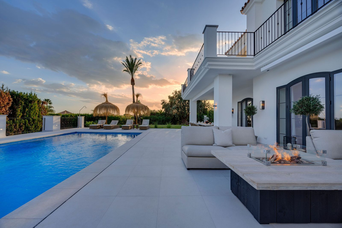 Huis te koop in Nueva Andalucía | 5 slaapkamers H5486080