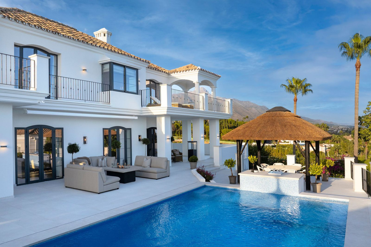 Huis te koop in Nueva Andalucía | 5 slaapkamers H5486080