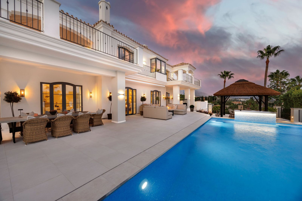 Huis te koop in Nueva Andalucía | 5 slaapkamers H5486080