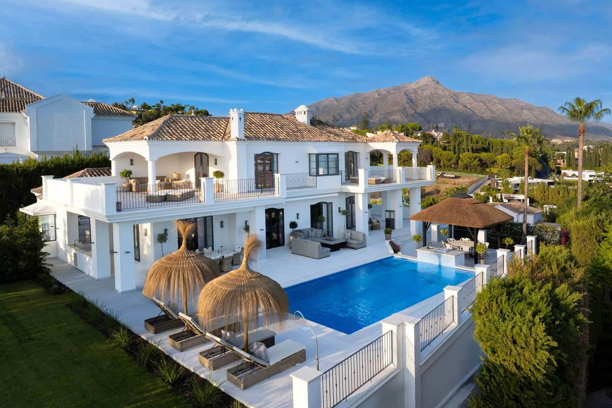 Huis te koop in Nueva Andalucía | 5 slaapkamers H5486080