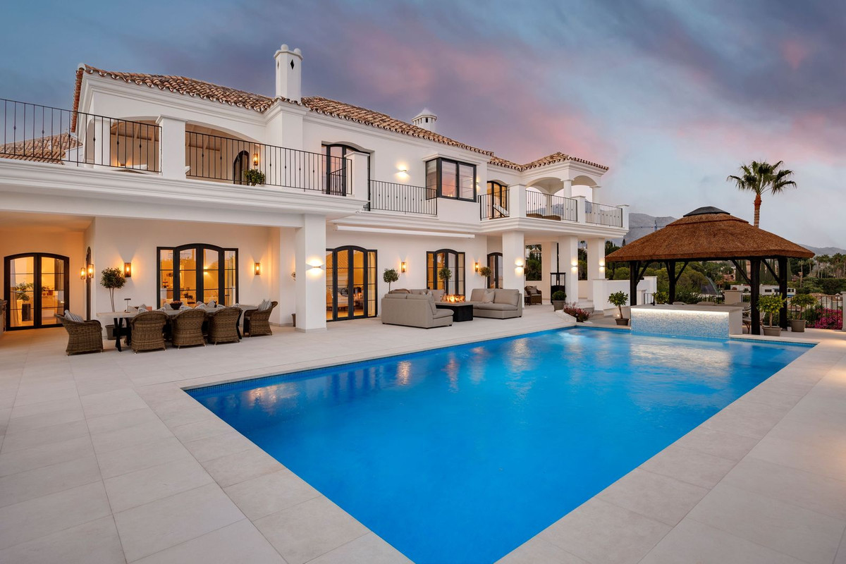Huis te koop in Nueva Andalucía | 5 slaapkamers H5486080