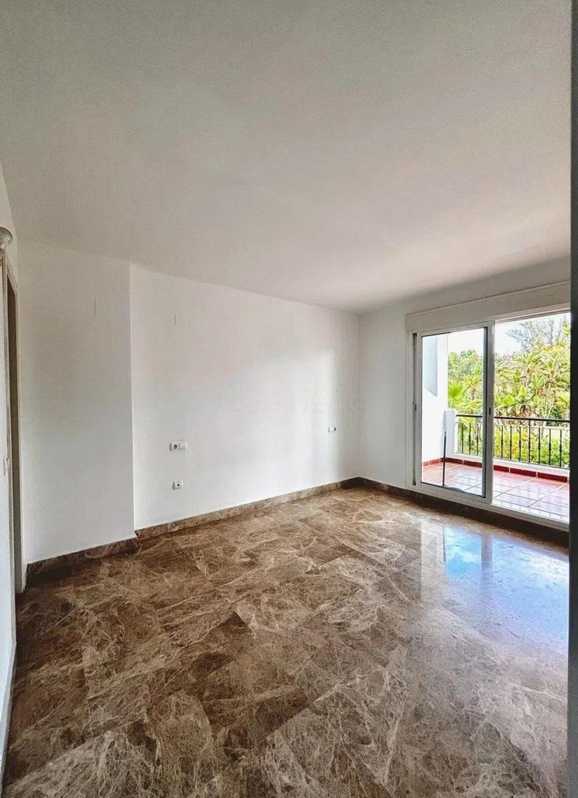 Huis te koop in Nueva Andalucía | 3 slaapkamers H5486524