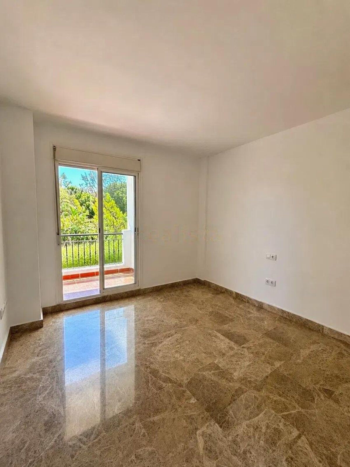 Huis te koop in Nueva Andalucía | 3 slaapkamers H5486524