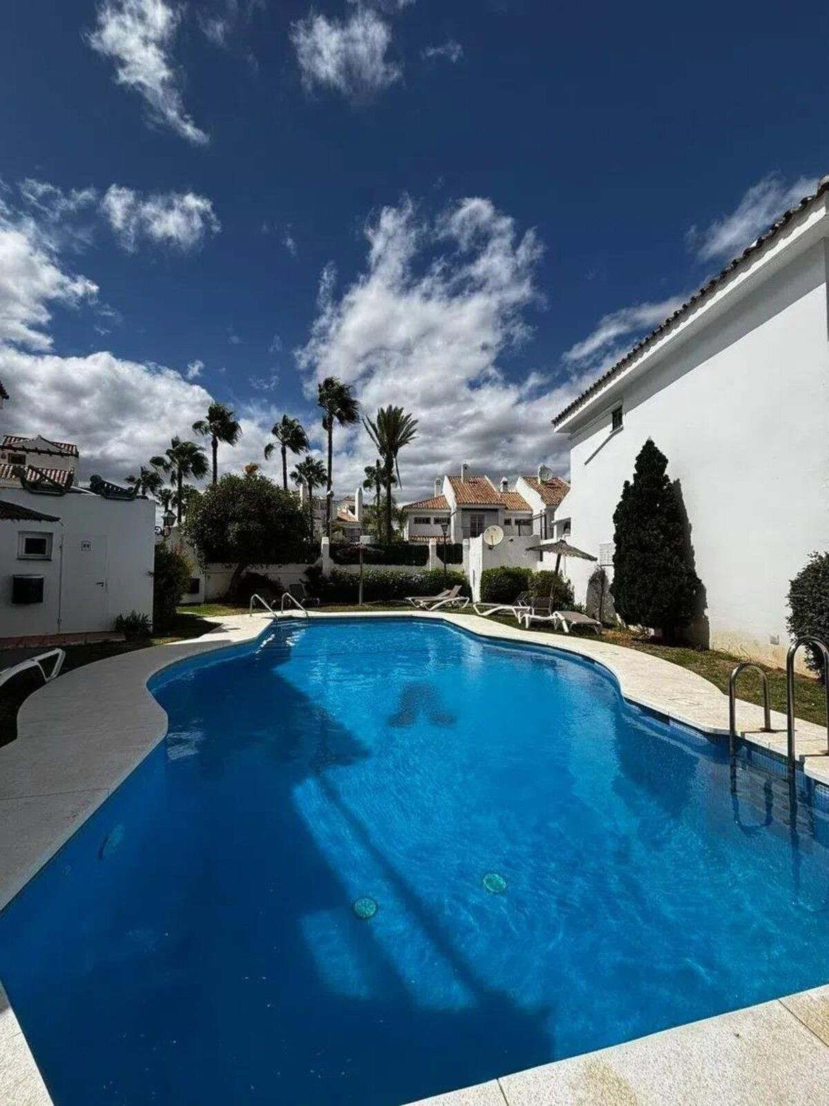 Huis te koop in Nueva Andalucía | 3 slaapkamers H5486524