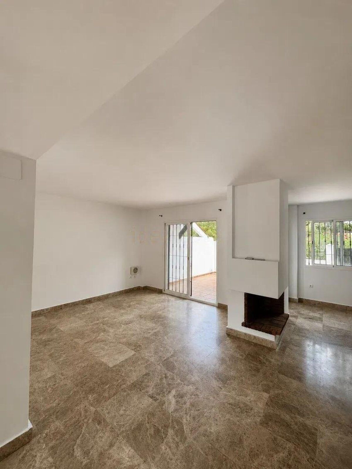Huis te koop in Nueva Andalucía | 3 slaapkamers H5486524