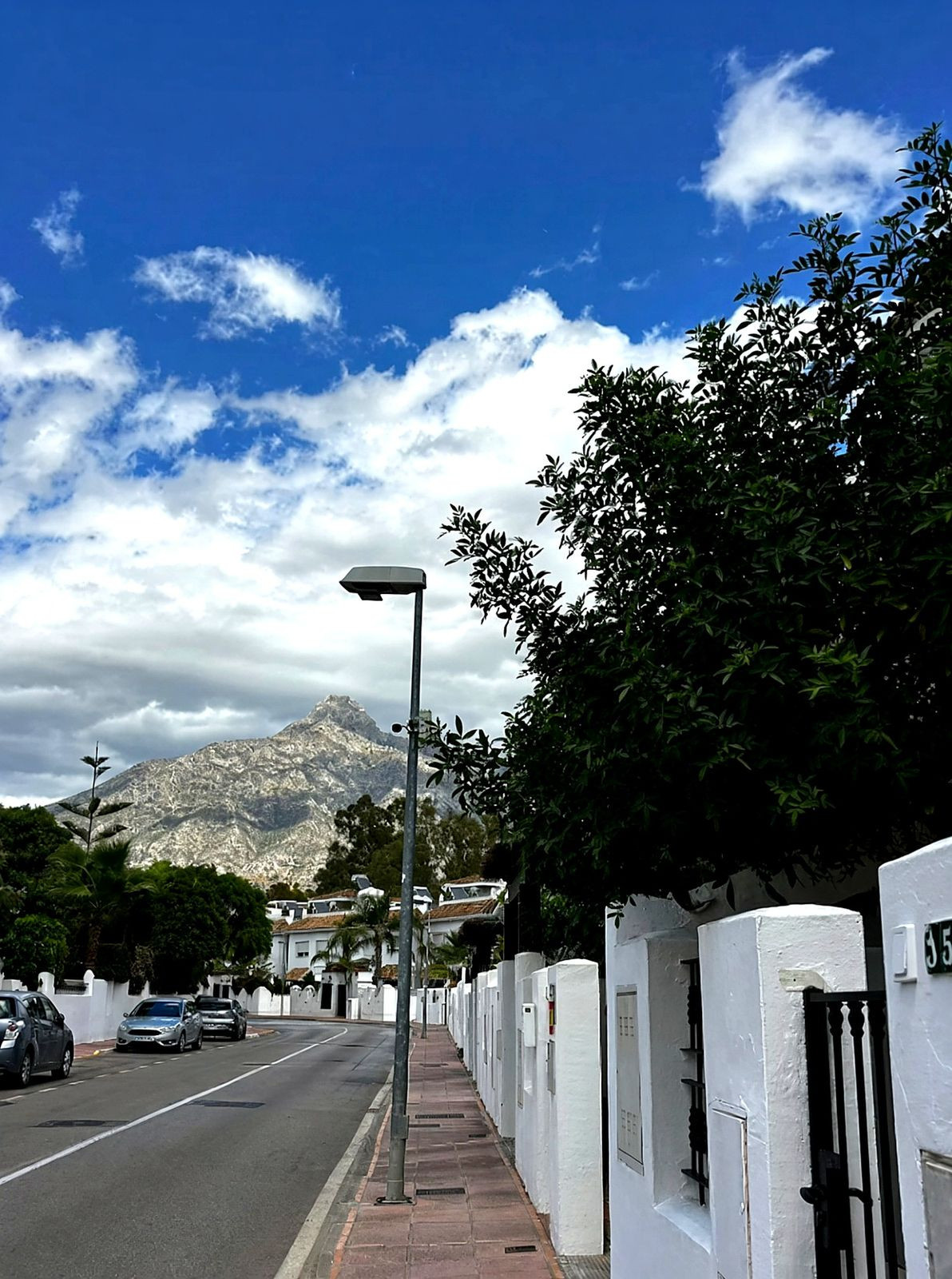Huis te koop in Nueva Andalucía | 3 slaapkamers H5486551