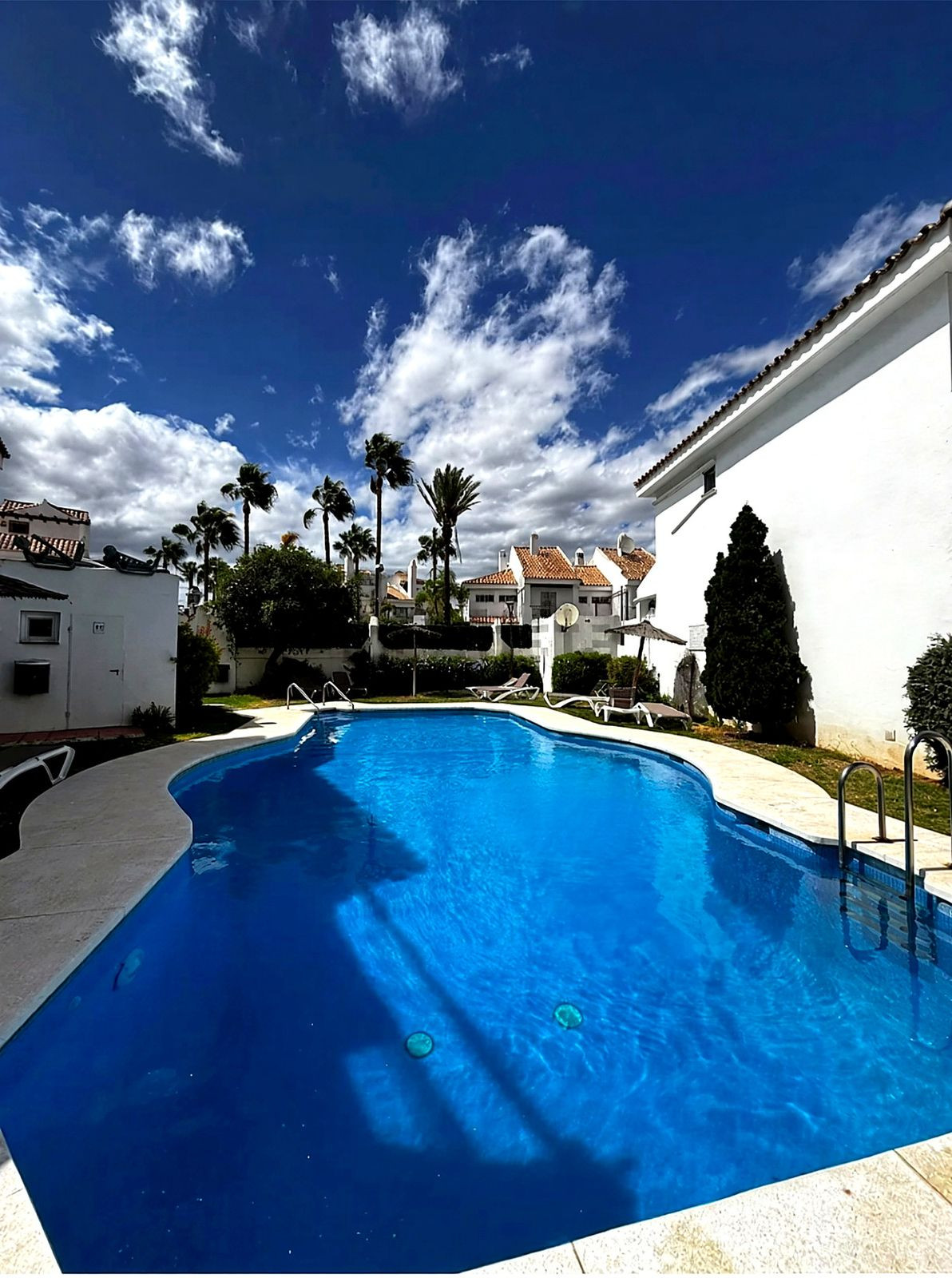 Huis te koop in Nueva Andalucía | 3 slaapkamers H5486551
