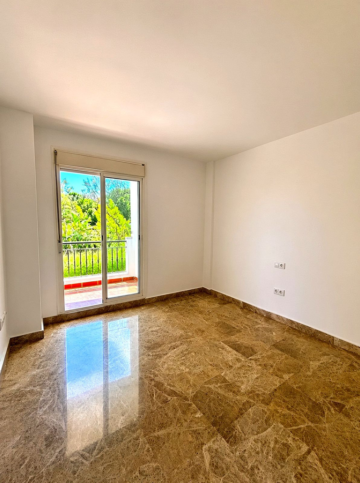 Huis te koop in Nueva Andalucía | 3 slaapkamers H5486551