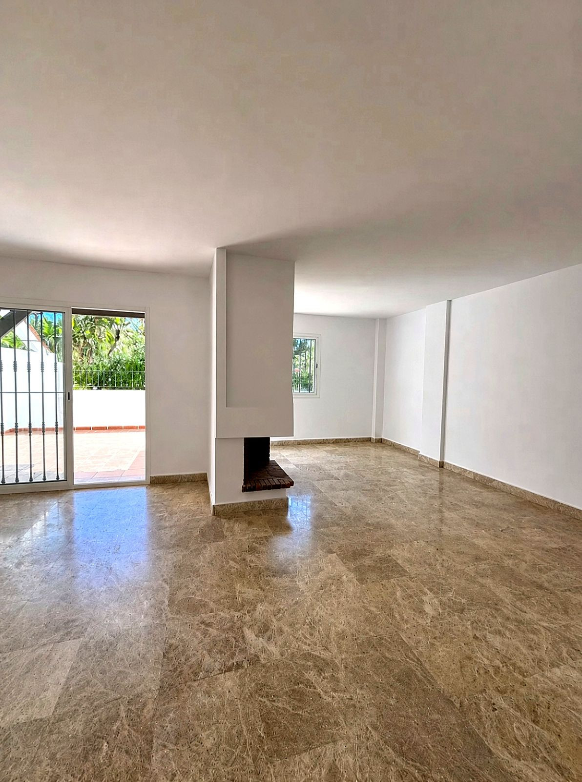Huis te koop in Nueva Andalucía | 3 slaapkamers H5486551