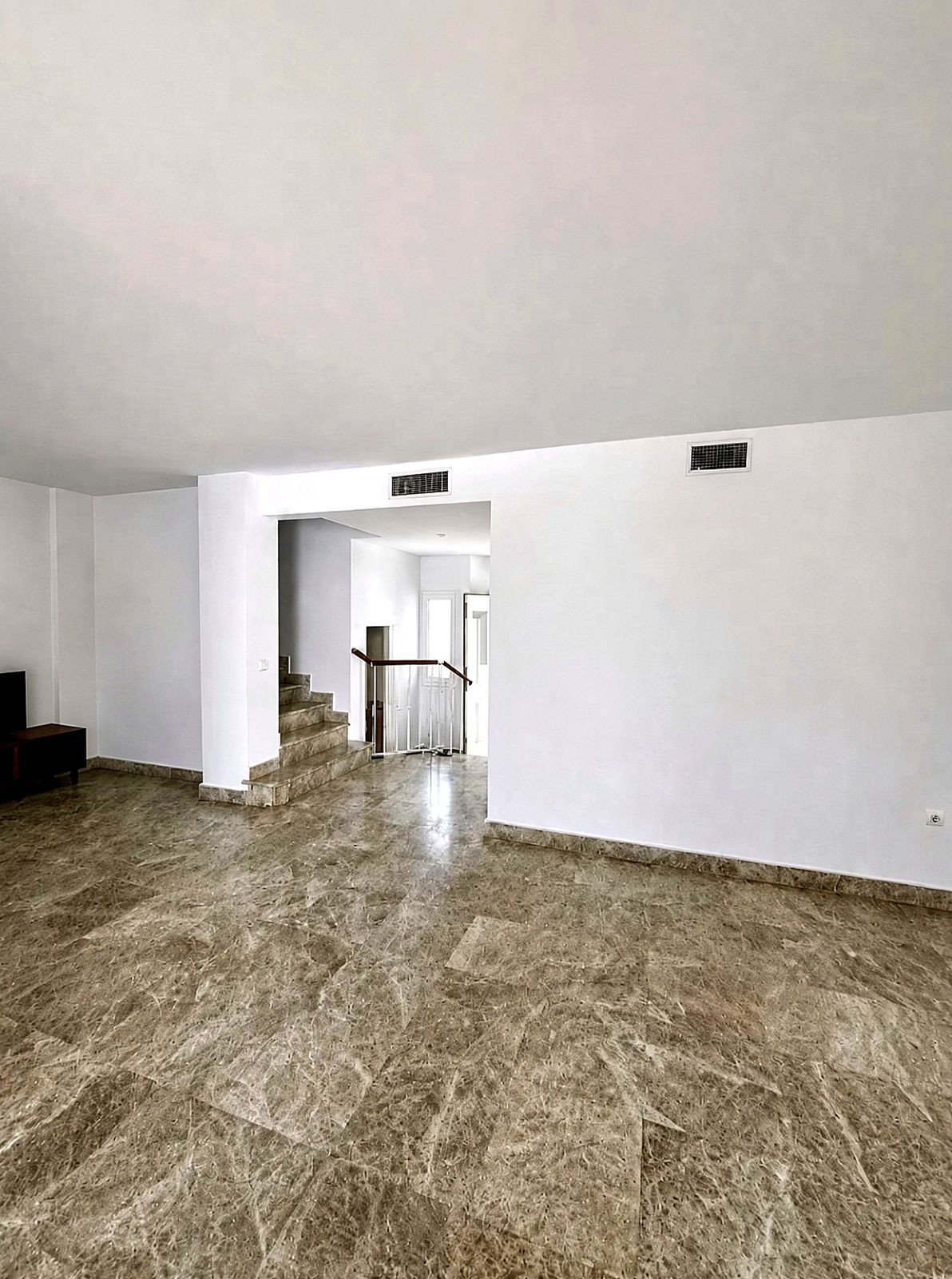 Huis te koop in Nueva Andalucía | 3 slaapkamers H5486551