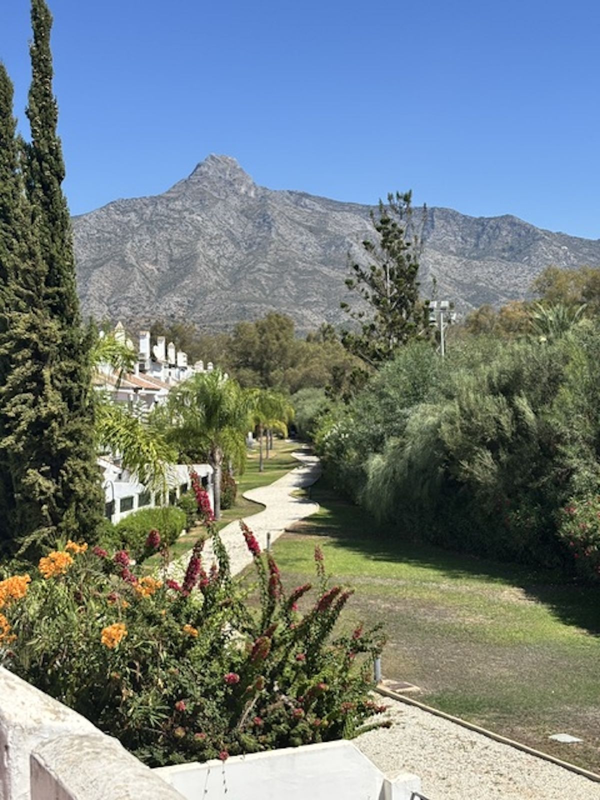 Huis te koop in Nueva Andalucía | 4 slaapkamers H5487592