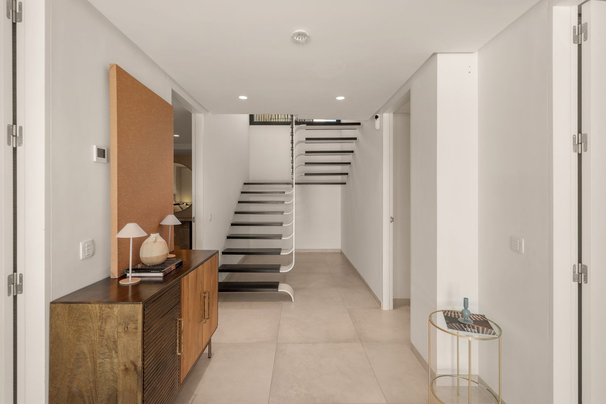 Huis te koop in Nueva Andalucía | 5 slaapkamers H5487757