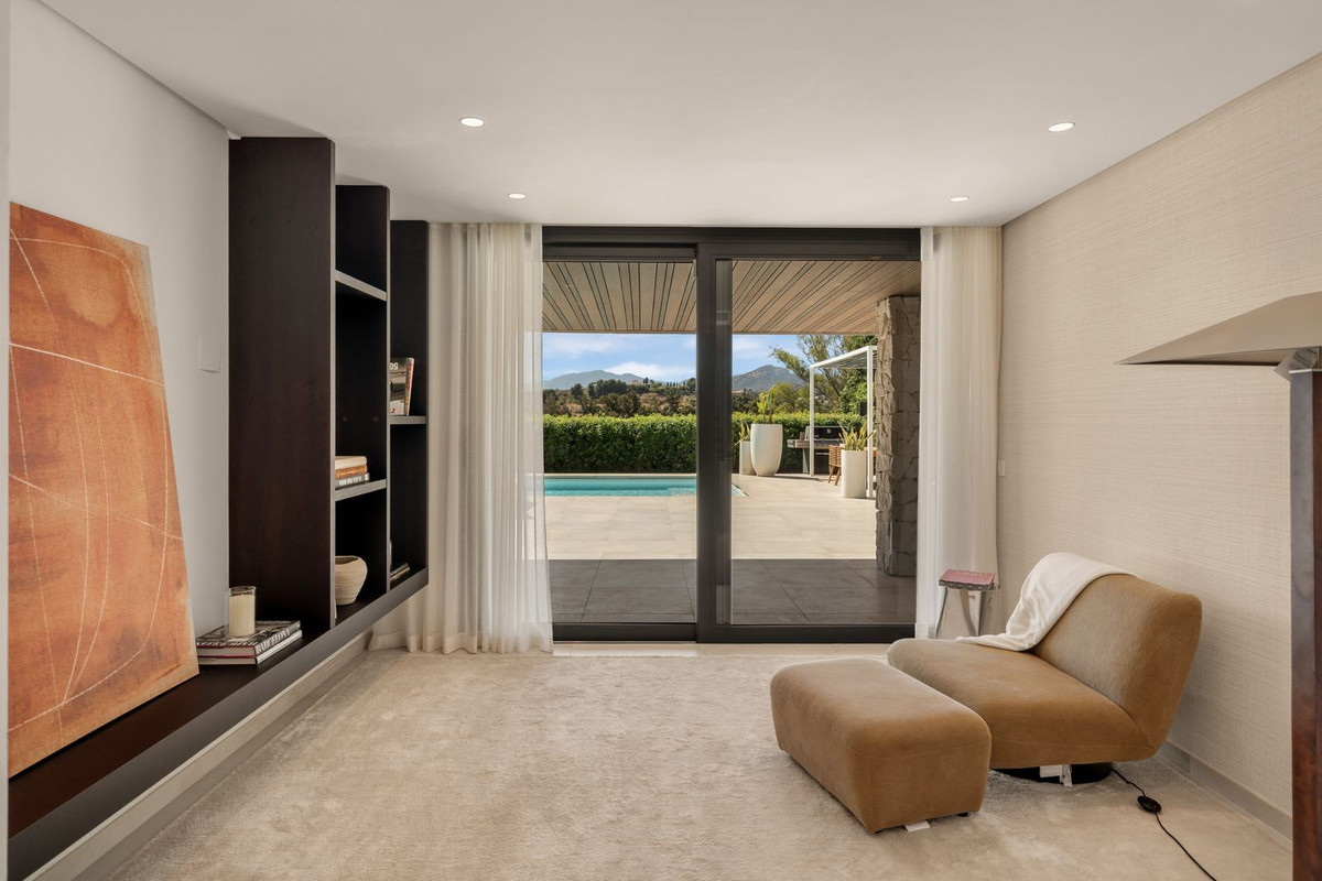 Huis te koop in Nueva Andalucía | 5 slaapkamers H5487757