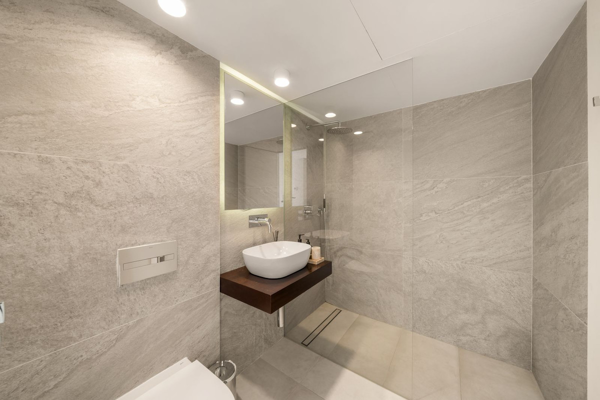 Huis te koop in Nueva Andalucía | 5 slaapkamers H5487757
