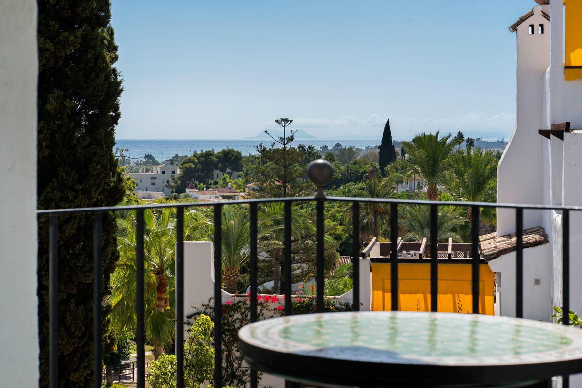 Huis te koop in Nueva Andalucía | 4 slaapkamers H5487859