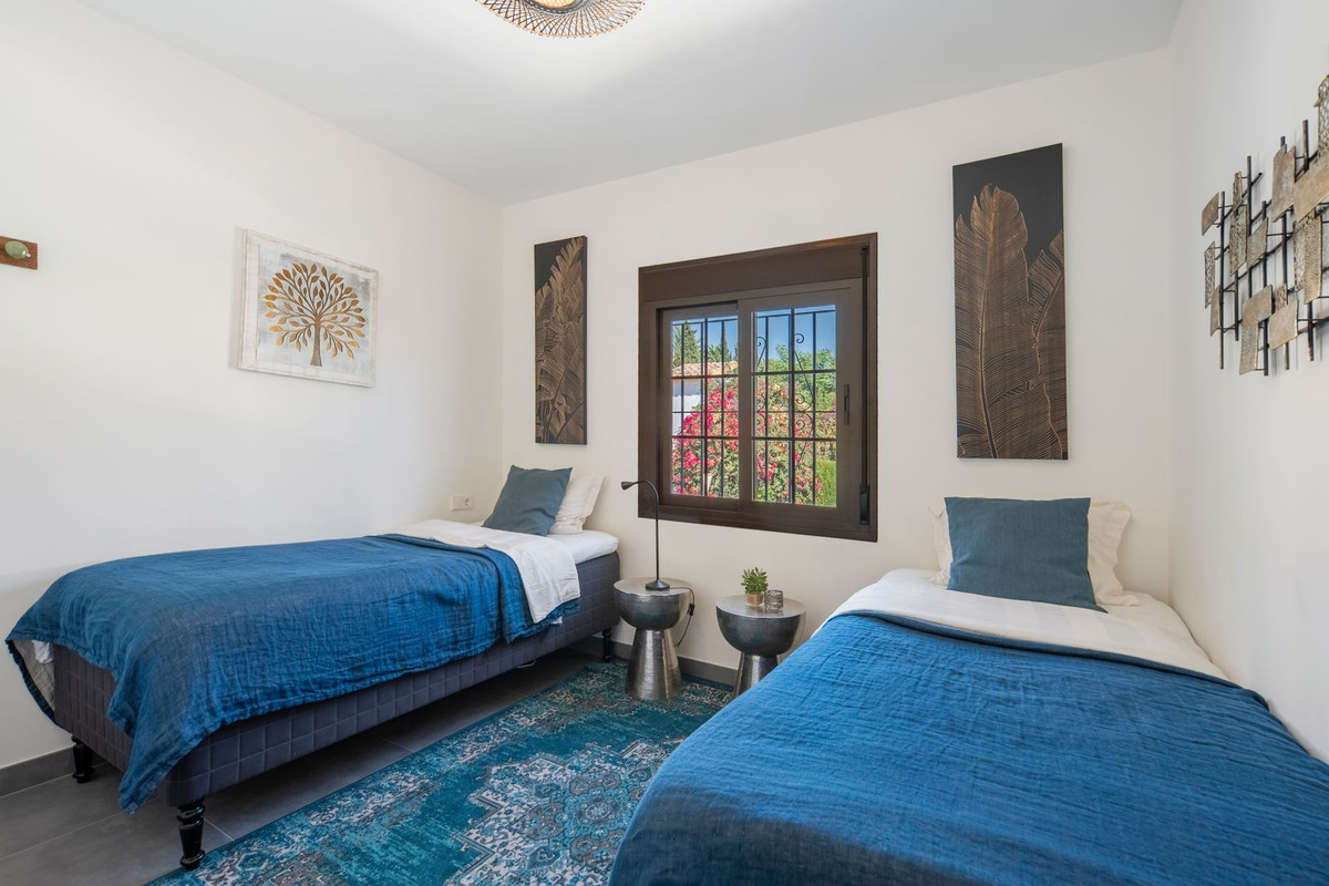 Huis te koop in Nueva Andalucía | 4 slaapkamers H5487859