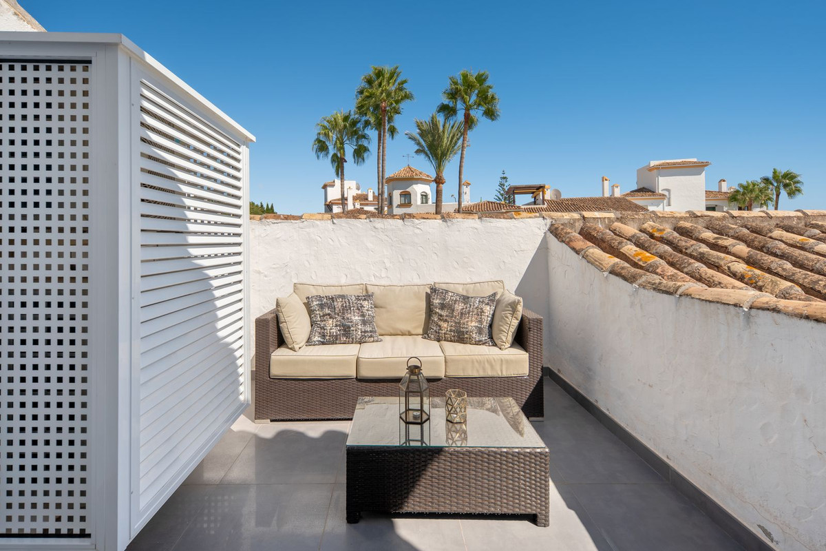 Huis te koop in Nueva Andalucía | 4 slaapkamers H5487859