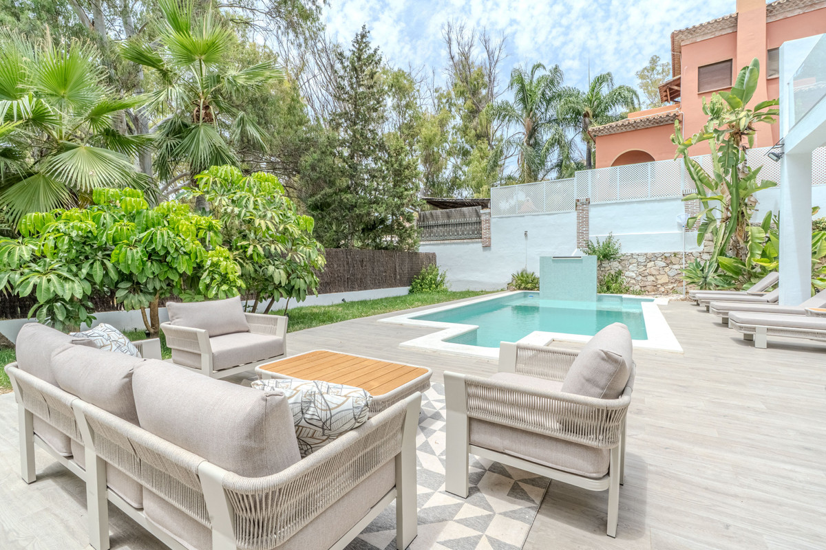 Huis te koop in Nueva Andalucía | 4 slaapkamers H5487964