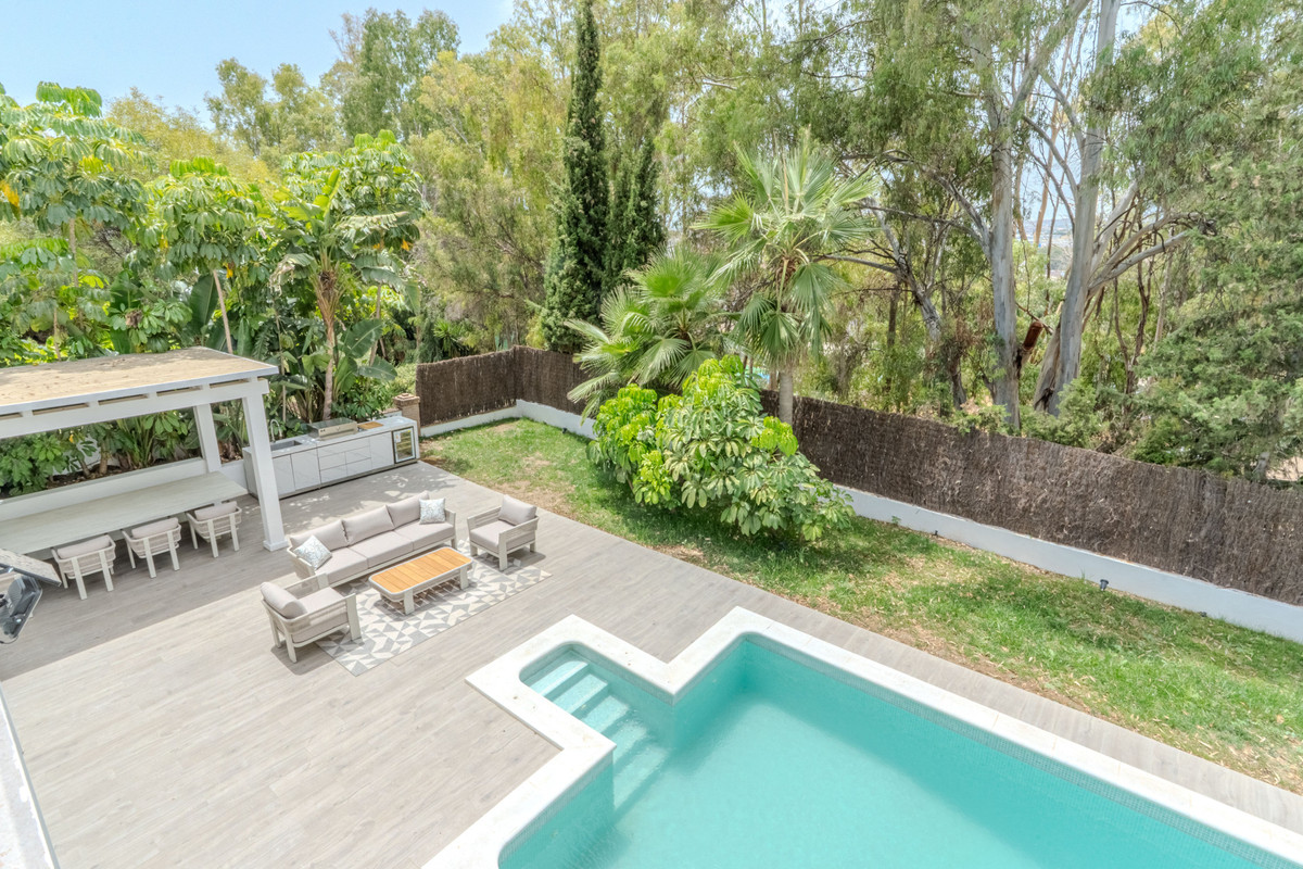Huis te koop in Nueva Andalucía | 4 slaapkamers H5487964