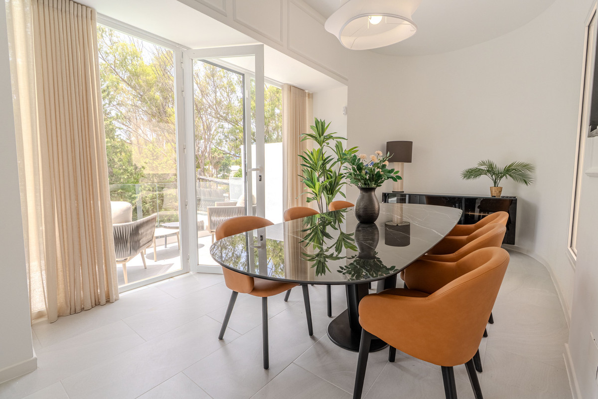 Huis te koop in Nueva Andalucía | 4 slaapkamers H5487964