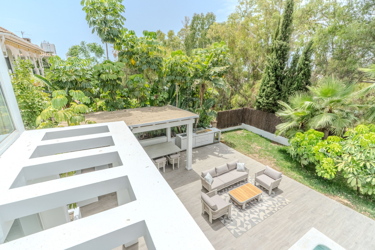 Huis te koop in Nueva Andalucía | 4 slaapkamers H5487964