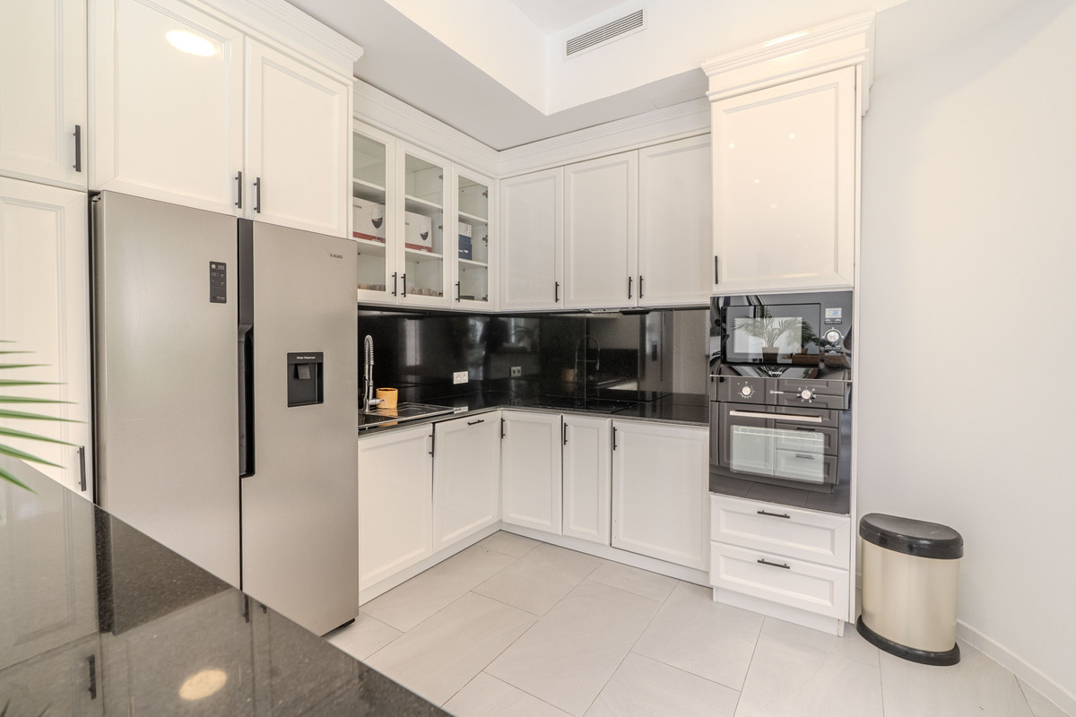 Huis te koop in Nueva Andalucía | 4 slaapkamers H5487964