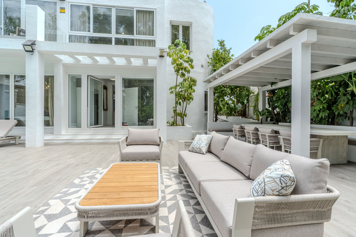 Huis te koop in Nueva Andalucía | 4 slaapkamers H5487964