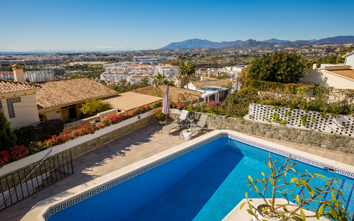 Huis te koop in Nueva Andalucía | 4 slaapkamers H5492041
