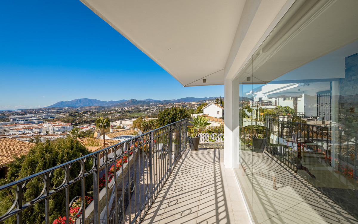 Huis te koop in Nueva Andalucía | 4 slaapkamers H5492041