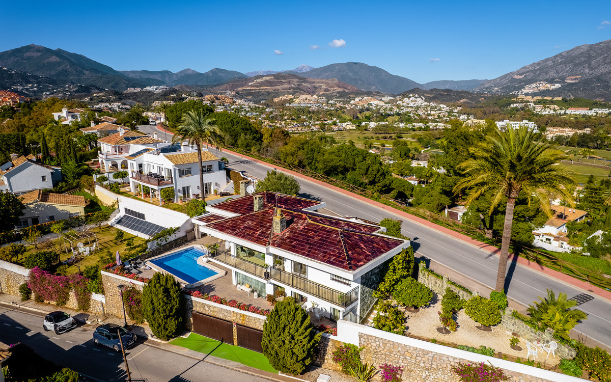 Huis te koop in Nueva Andalucía | 4 slaapkamers H5492041