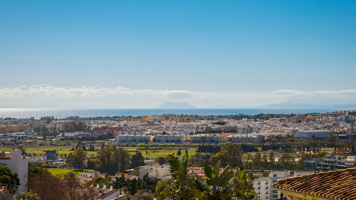 Huis te koop in Nueva Andalucía | 4 slaapkamers H5492041