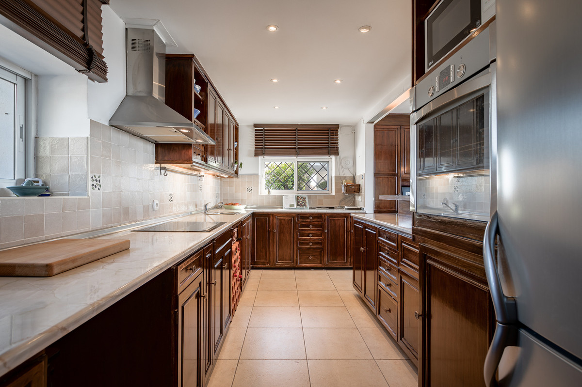 Huis te koop in Nueva Andalucía | 4 slaapkamers H5492041