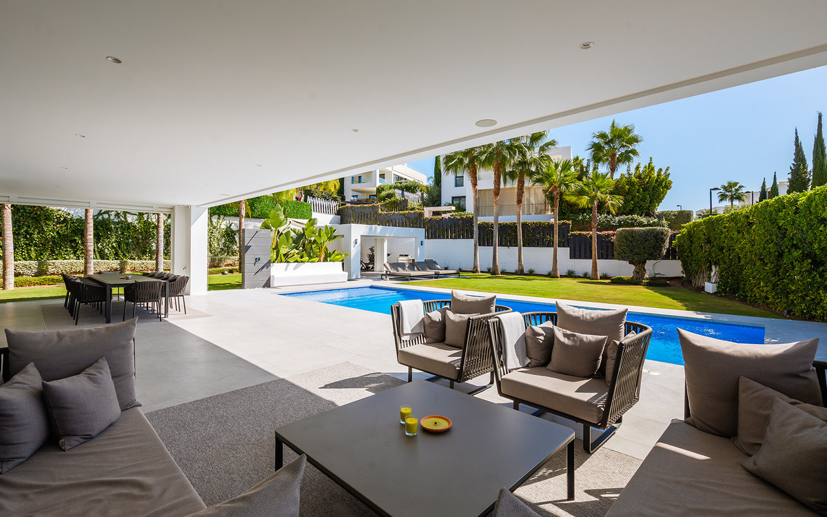 Huis te koop in Nueva Andalucía | 7 slaapkamers H5492086