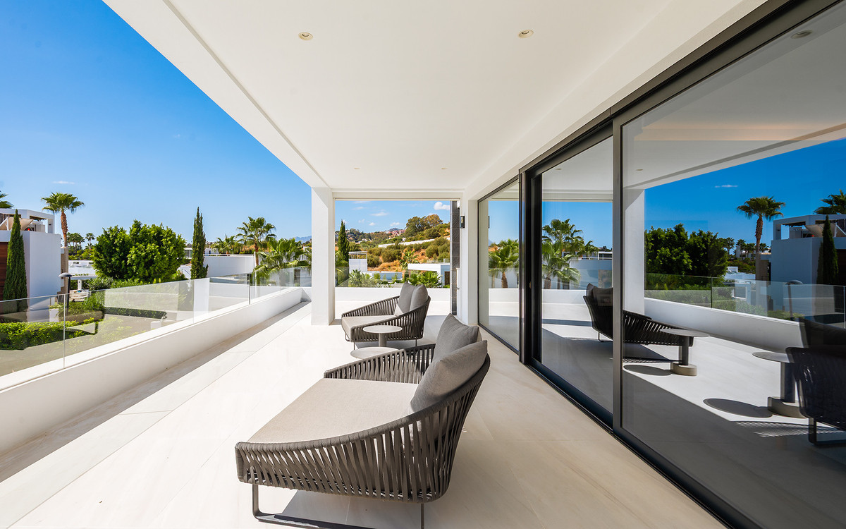 Huis te koop in Nueva Andalucía | 7 slaapkamers H5492086