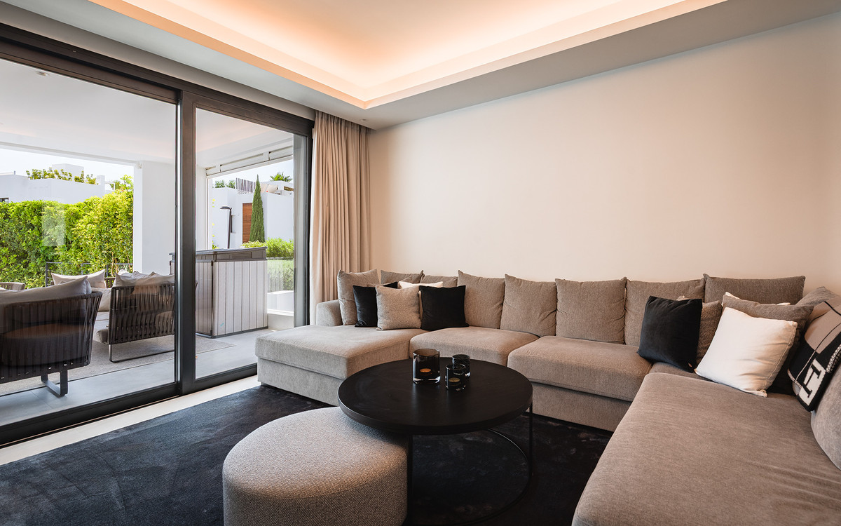 Huis te koop in Nueva Andalucía | 7 slaapkamers H5492086