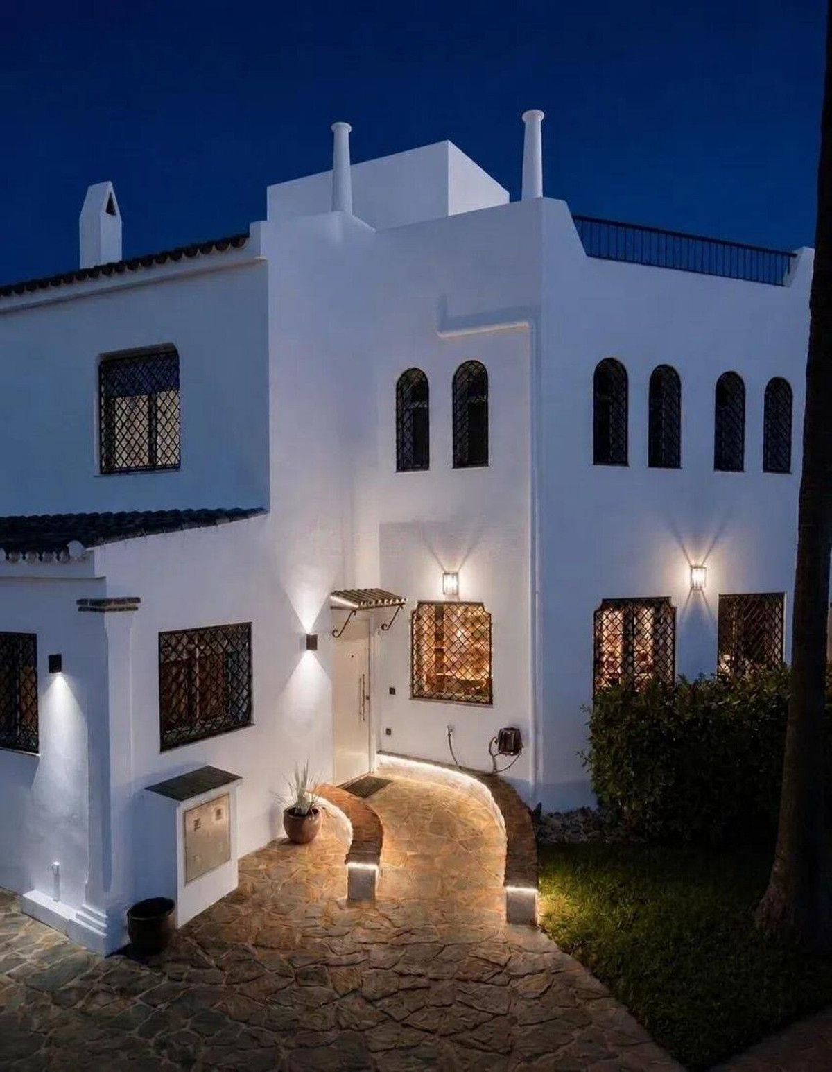 Huis te koop in Nueva Andalucía | 4 slaapkamers H5492227