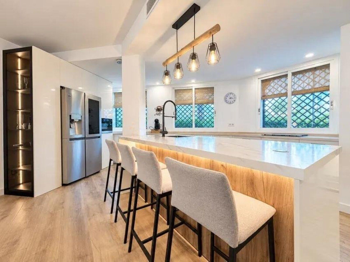 Huis te koop in Nueva Andalucía | 4 slaapkamers H5492227