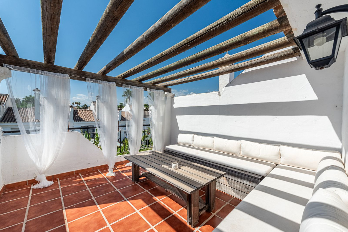 Huis te koop in Nueva Andalucía | 4 slaapkamers H5492449