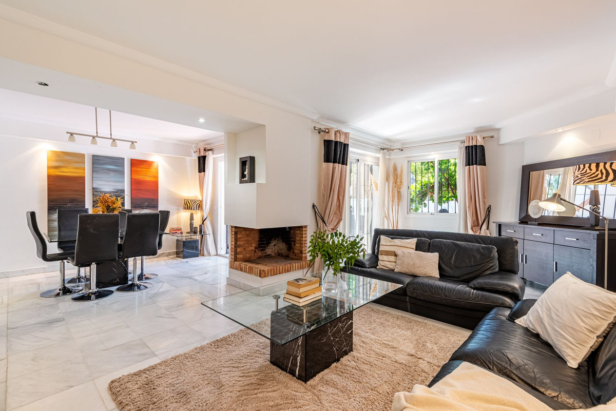 Huis te koop in Nueva Andalucía | 4 slaapkamers H5492449