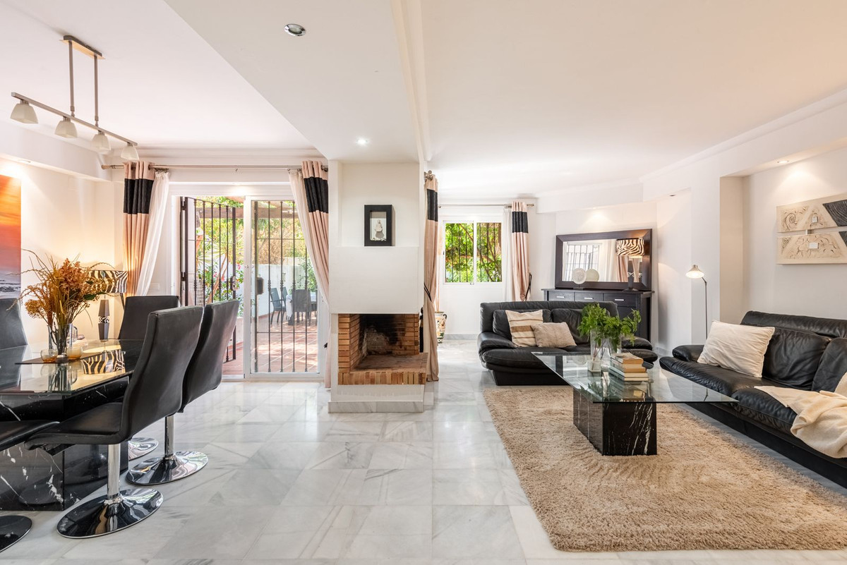 Huis te koop in Nueva Andalucía | 4 slaapkamers H5492449