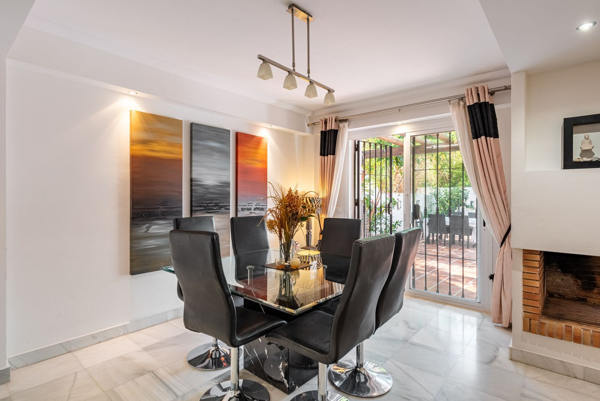 Huis te koop in Nueva Andalucía | 4 slaapkamers H5492449