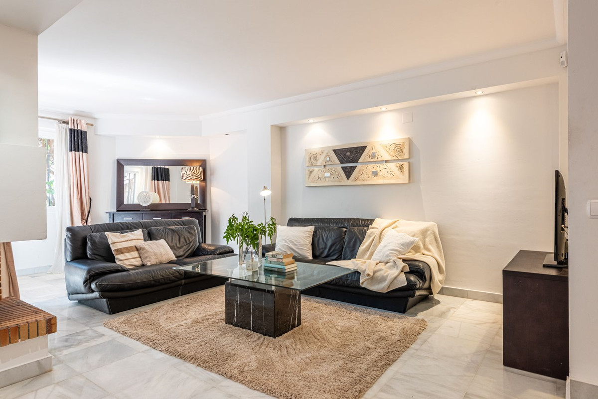 Huis te koop in Nueva Andalucía | 4 slaapkamers H5492449