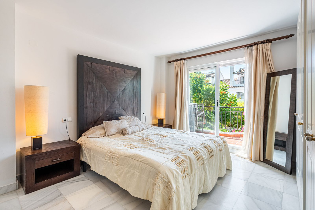 Huis te koop in Nueva Andalucía | 4 slaapkamers H5492449