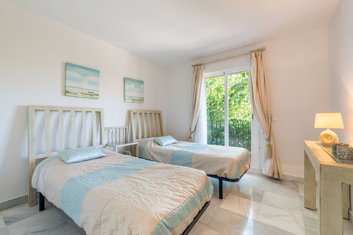 Huis te koop in Nueva Andalucía | 4 slaapkamers H5492449