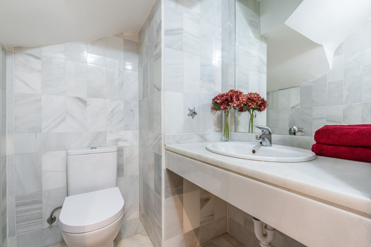 Huis te koop in Nueva Andalucía | 4 slaapkamers H5492449
