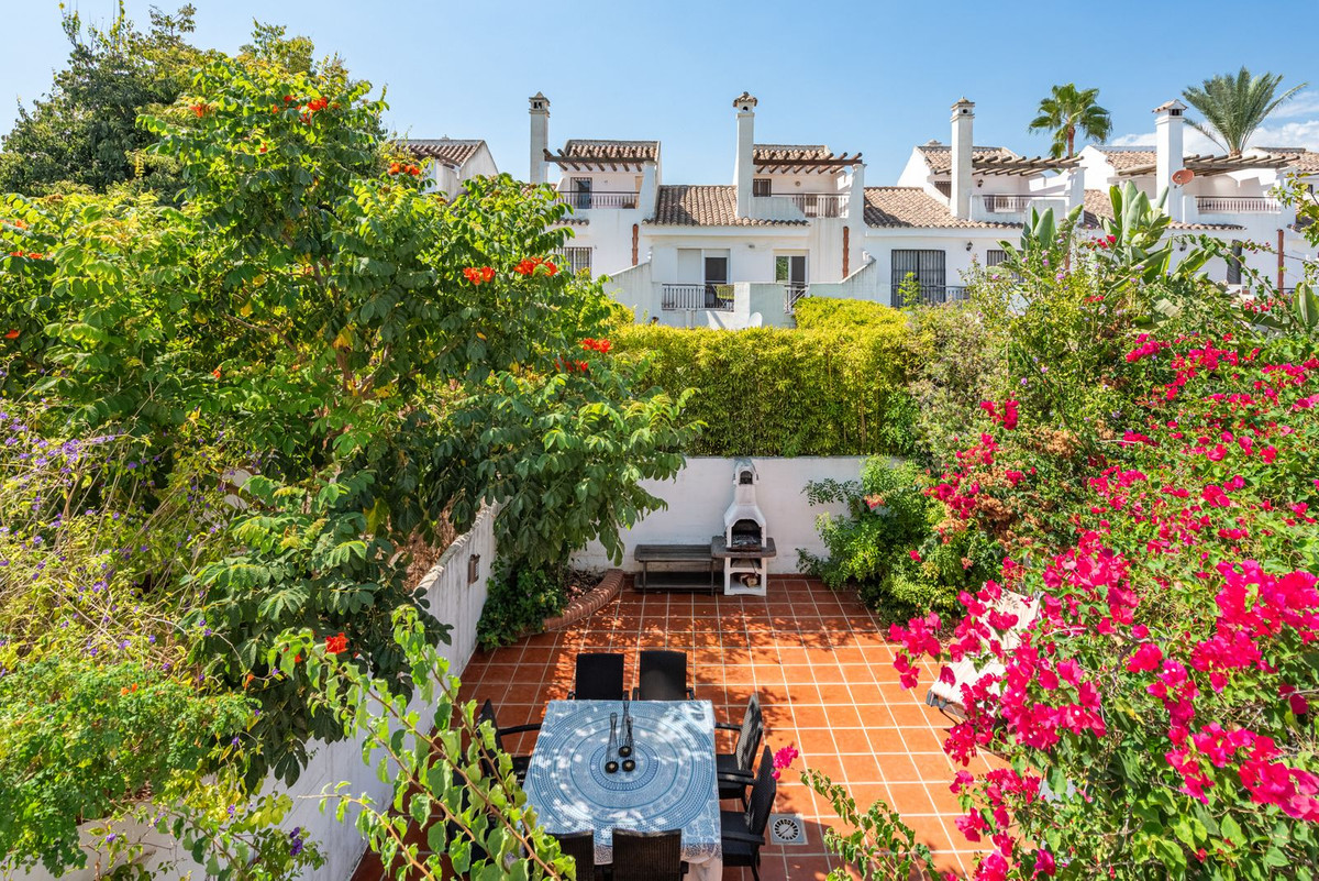 Huis te koop in Nueva Andalucía | 4 slaapkamers H5492449