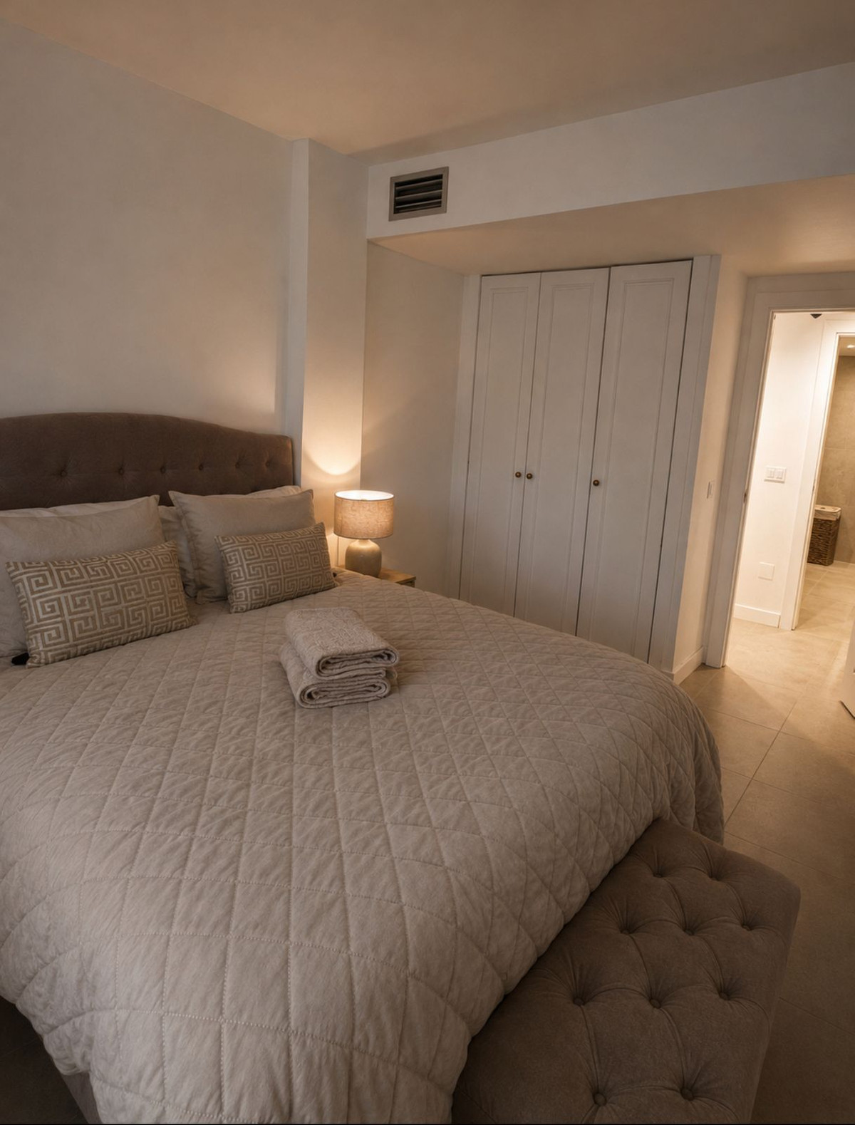 Appartement te koop in Nueva Andalucía | 3 slaapkamers H5494456